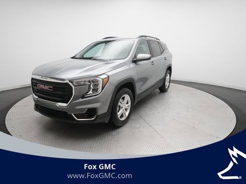 Used 2024 GMC Terrain SLE w/ Driver Convenience Package image 1