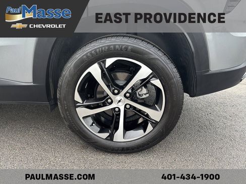 Certified 2024 Chevrolet Trax RS FWD image 8