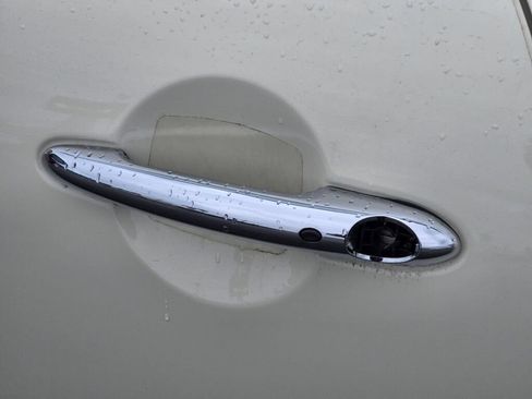 Used 2019 MINI Cooper 2-Door Hardtop FWD image 11