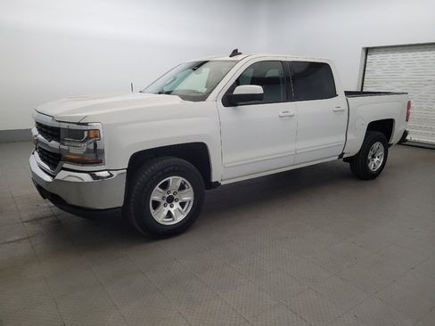 Used 2018 Chevrolet Silverado 1500 LT AWD/4WD image 2