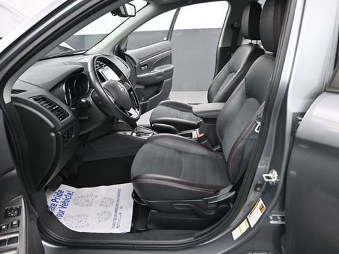 Used 2024 Mitsubishi Outlander Sport SE AWD/4WD image 12