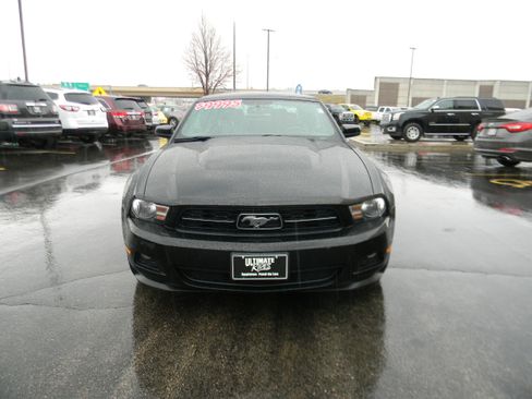 Used 2012 Ford Mustang Premium image 3
