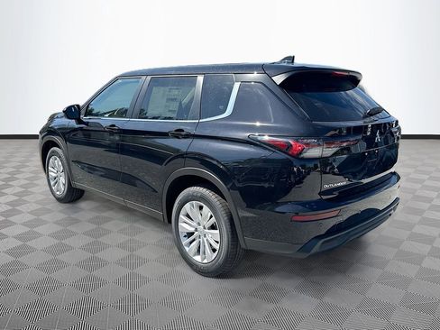 New 2026 Mitsubishi Outlander ES image 5