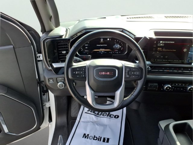 Used 2026 GMC Sierra 1500 SLT AWD/4WD image 13