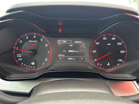 Used 2025 Chevrolet Trax RS w/ Driver Confidence Package FWD image 27