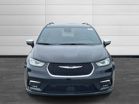 New 2026 Chrysler Pacifica Pinnacle image 8