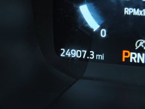 Used 2025 Ford Explorer ST image 25