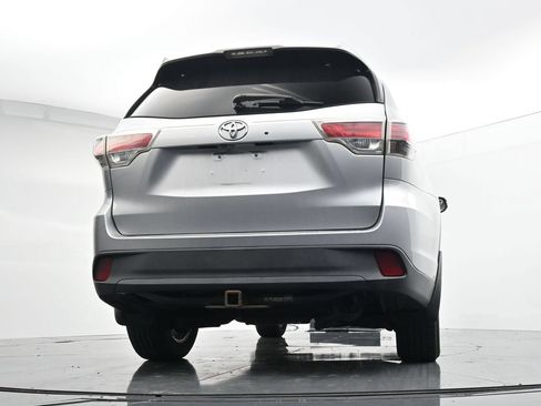 Used 2016 Toyota Highlander Plus AWD/4WD image 21