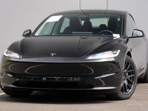 Used 2024 Tesla Model 3 RWD image 3