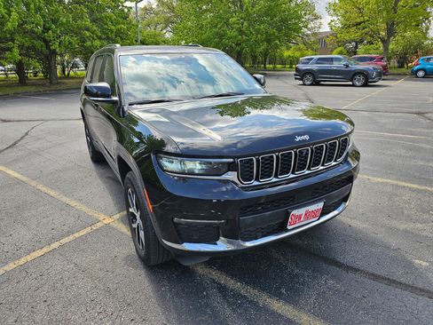 Used 2024 Jeep Grand Cherokee L Limited w/ Luxury Tech Group II AWD/4WD image 8