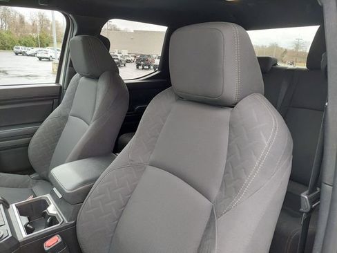 Used 2024 Toyota Tacoma SR5 image 6