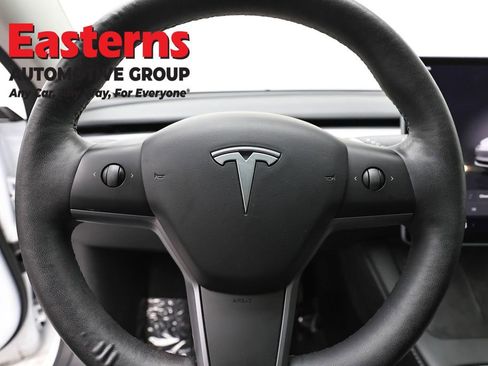 Used 2023 Tesla Model 3 Standard Range image 10