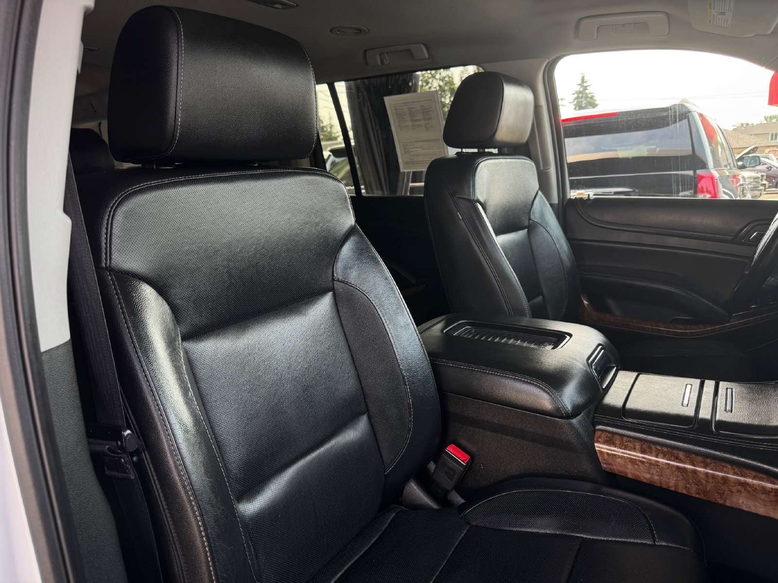 Used 2018 Chevrolet Suburban Premier RWD image 25