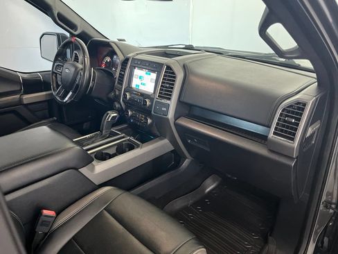 Used 2018 Ford F150 Raptor w/ Equipment Group 802A Luxury AWD/4WD image 22