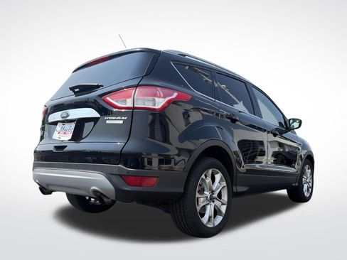 Used 2016 Ford Escape Titanium FWD image 9