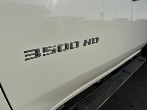 Used 2022 Chevrolet Silverado 3500 LT w/ Convenience Package AWD/4WD image 32