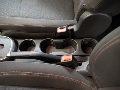 Used 2021 Chevrolet Trax LS image 22