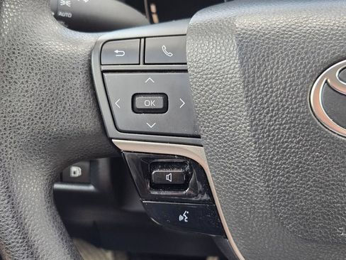 Used 2025 Toyota Camry LE FWD image 20