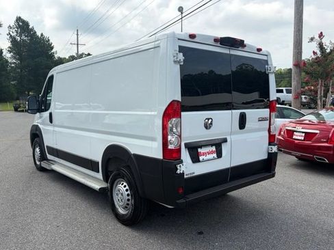 Used 2025 RAM ProMaster 2500 w/ U-Haul Equipment Group FWD image 13