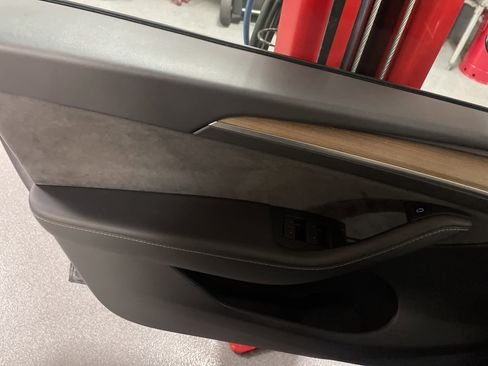 Used 2024 Tesla Model Y Long Range image 14