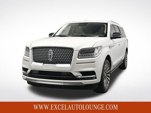 Used 2021 Lincoln Navigator L Reserve w/ Luxury Package image 9