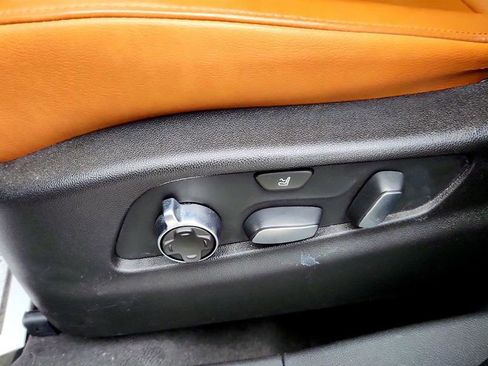 Used 2019 Cadillac XT4 Premium Luxury FWD image 12