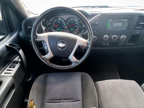 Used 2010 Chevrolet Silverado 1500 LT w/ Power Pack Plus image 8