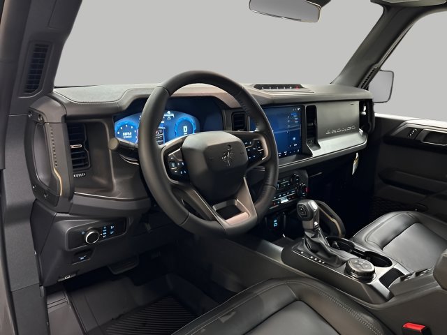 Used 2025 Ford Bronco Badlands w/ Sasquatch Package AWD/4WD image 20