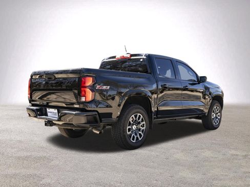 Used 2023 Chevrolet Colorado Z71 w/ Z71 Convenience Package 2 image 9
