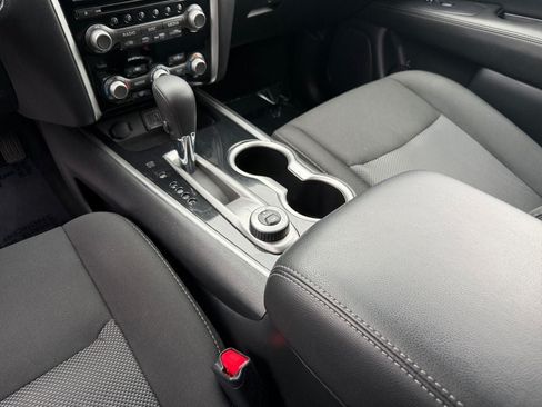 Used 2020 Nissan Pathfinder S AWD/4WD image 18