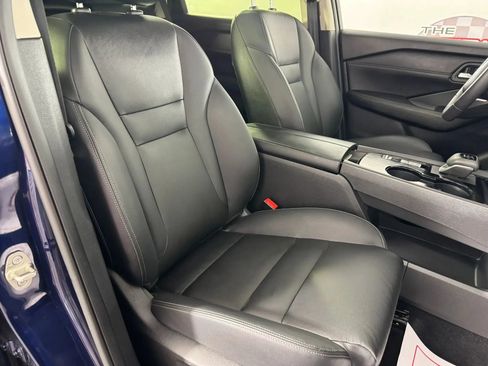 Used 2024 Nissan Rogue SL w/ SL Premium Package FWD image 39