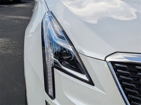 New 2025 Cadillac XT5 Premium Luxury w/ Technology Package image 9