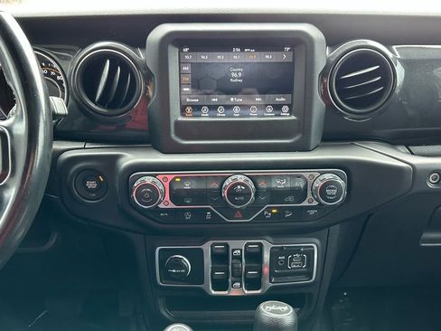 Used 2020 Jeep Wrangler Unlimited Sport AWD/4WD image 30