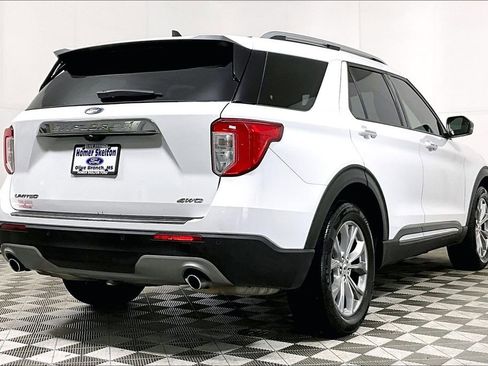 Used 2021 Ford Explorer Limited w/ Equipment Group 301A image 12