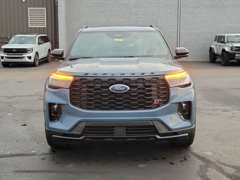 New 2026 Ford Explorer ST w/ Sun And Sound Package AWD/4WD image 2