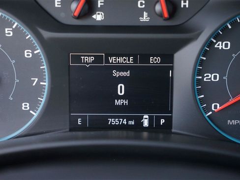 Used 2019 Chevrolet Equinox LS FWD image 25