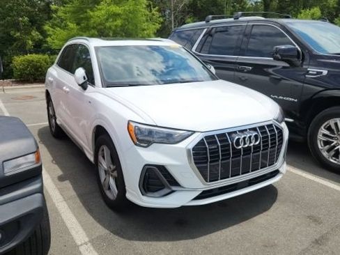 Used 2021 Audi Q3 2.0T Premium AWD/4WD image 2