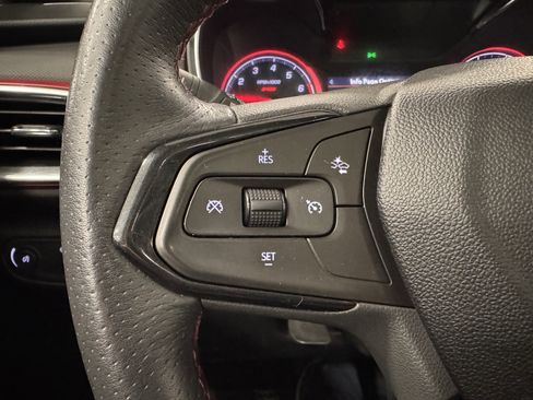 Used 2021 Chevrolet TrailBlazer RS w/ Sun and Liftgate Package image 13