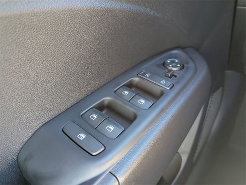 New 2026 Hyundai Venue SE image 25