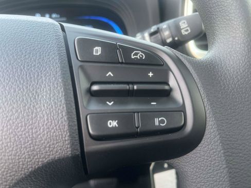 Used 2026 Hyundai Venue SE FWD image 26