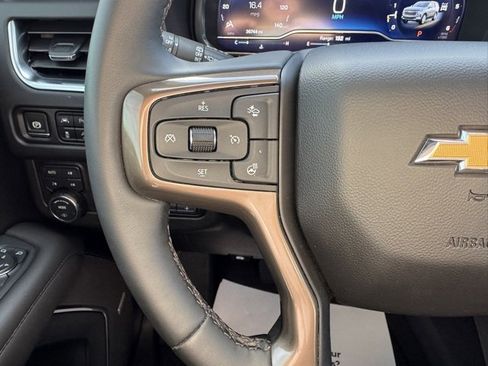 Used 2024 Chevrolet Suburban High Country image 26