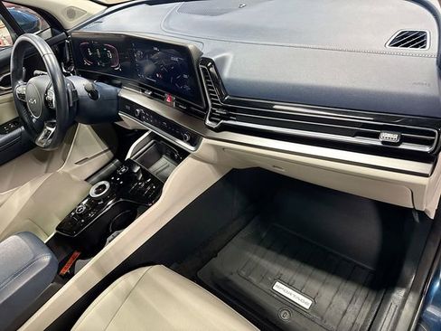 Used 2025 Kia Sportage EX w/ EX Premium Package image 30