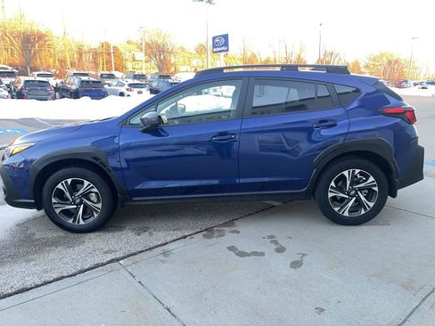 Used 2025 Subaru Crosstrek 2.0i Premium image 6