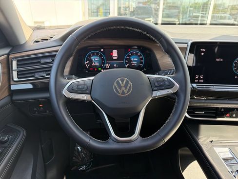 Certified 2026 Volkswagen Atlas SE AWD/4WD image 17