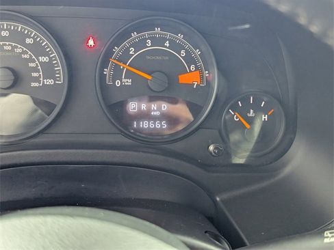 Used 2017 Jeep Patriot Latitude image 25