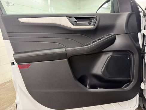 Certified 2022 Ford Escape SE w/ Convenience Package FWD image 17