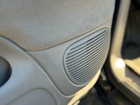 Used 2005 Toyota Tundra SR5 image 13