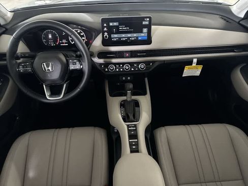 New 2026 Honda HR-V EX-L image 23