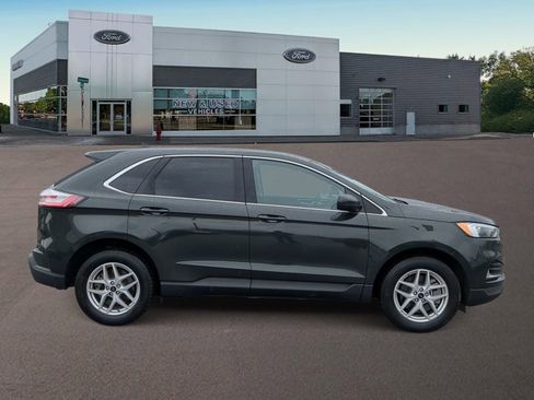 Used 2023 Ford Edge SEL image 11
