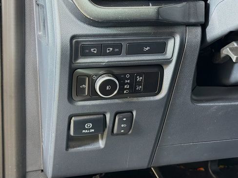Used 2023 Ford F150 XLT AWD/4WD image 29